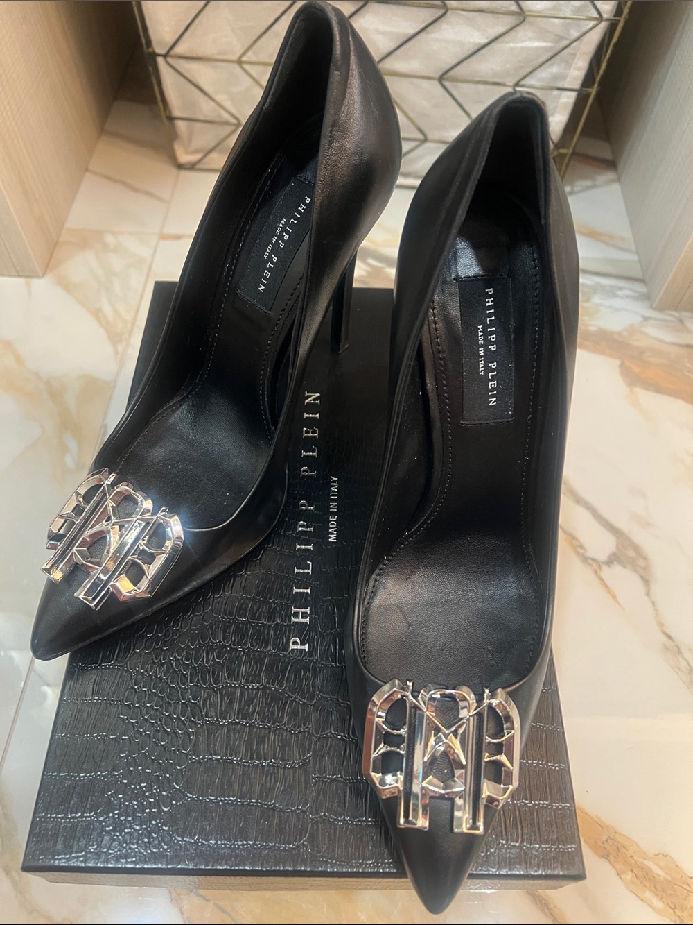 Philipp Plein Black Pointed Leather Pumps with Silver Monogram